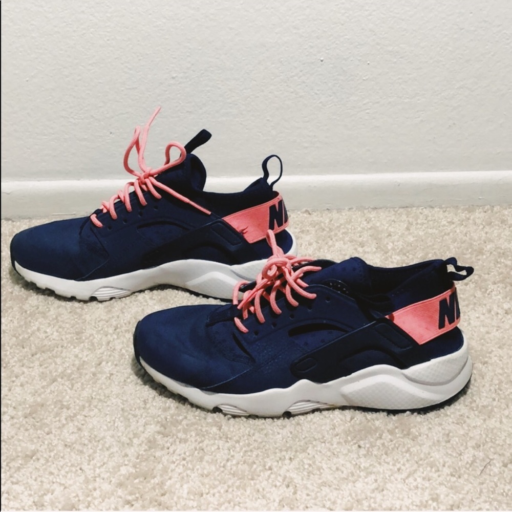 Nike Air Huarache Limited Edition Athletic Shoes